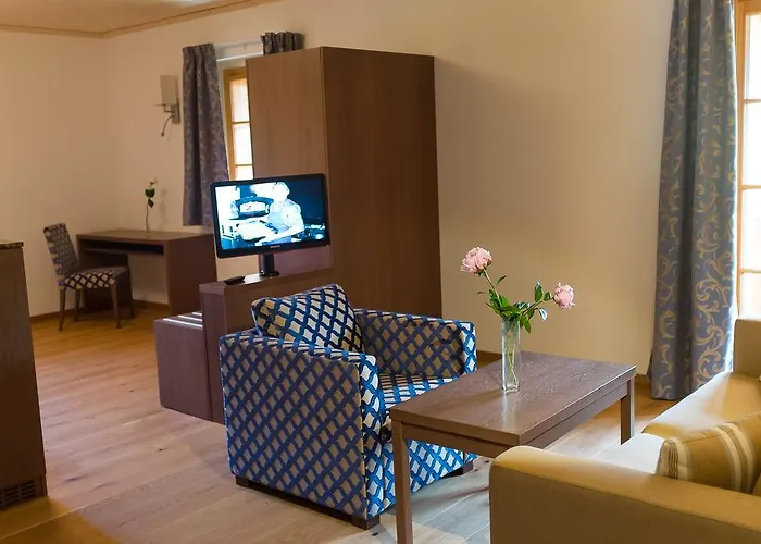 Hotell Stiftsschmiede Ossiach